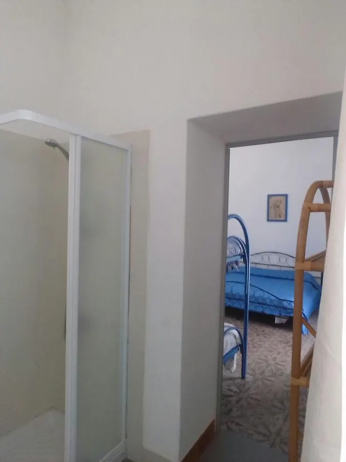 Casa Vacanze Dell'Avvocato Malfa  Guest house