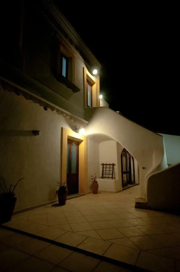 *** Guest house Casa Vacanze Dell'Avvocato Malfa  Italy