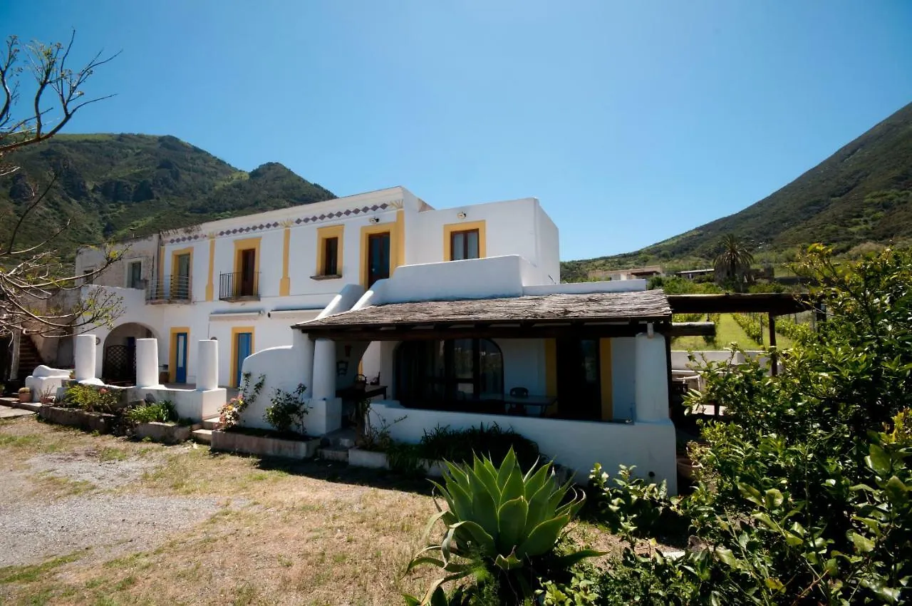 Casa Vacanze Dell'Avvocato Malfa  Guest house