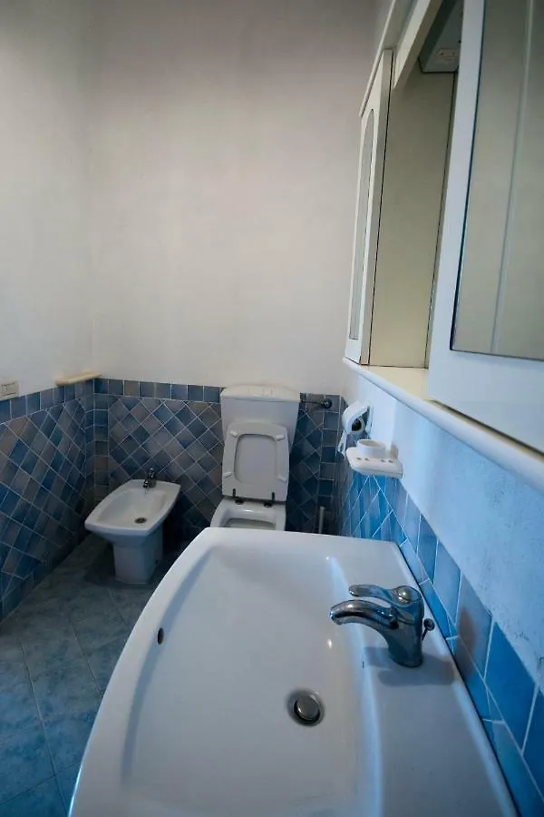 Casa Vacanze Dell'Avvocato Malfa  3*, Malfa (Salina) Italy